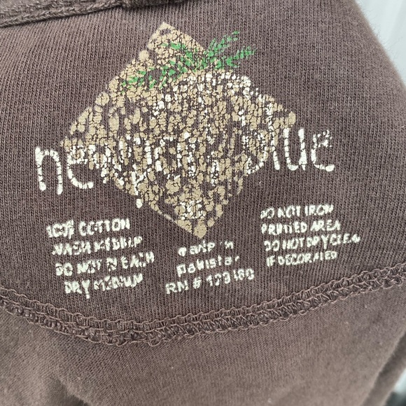 Newport Blue Brown T-Shirt “Born to Roll’ - Picture 8 of 8